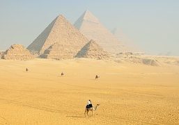 Pyramids-sphinx-1175828__180